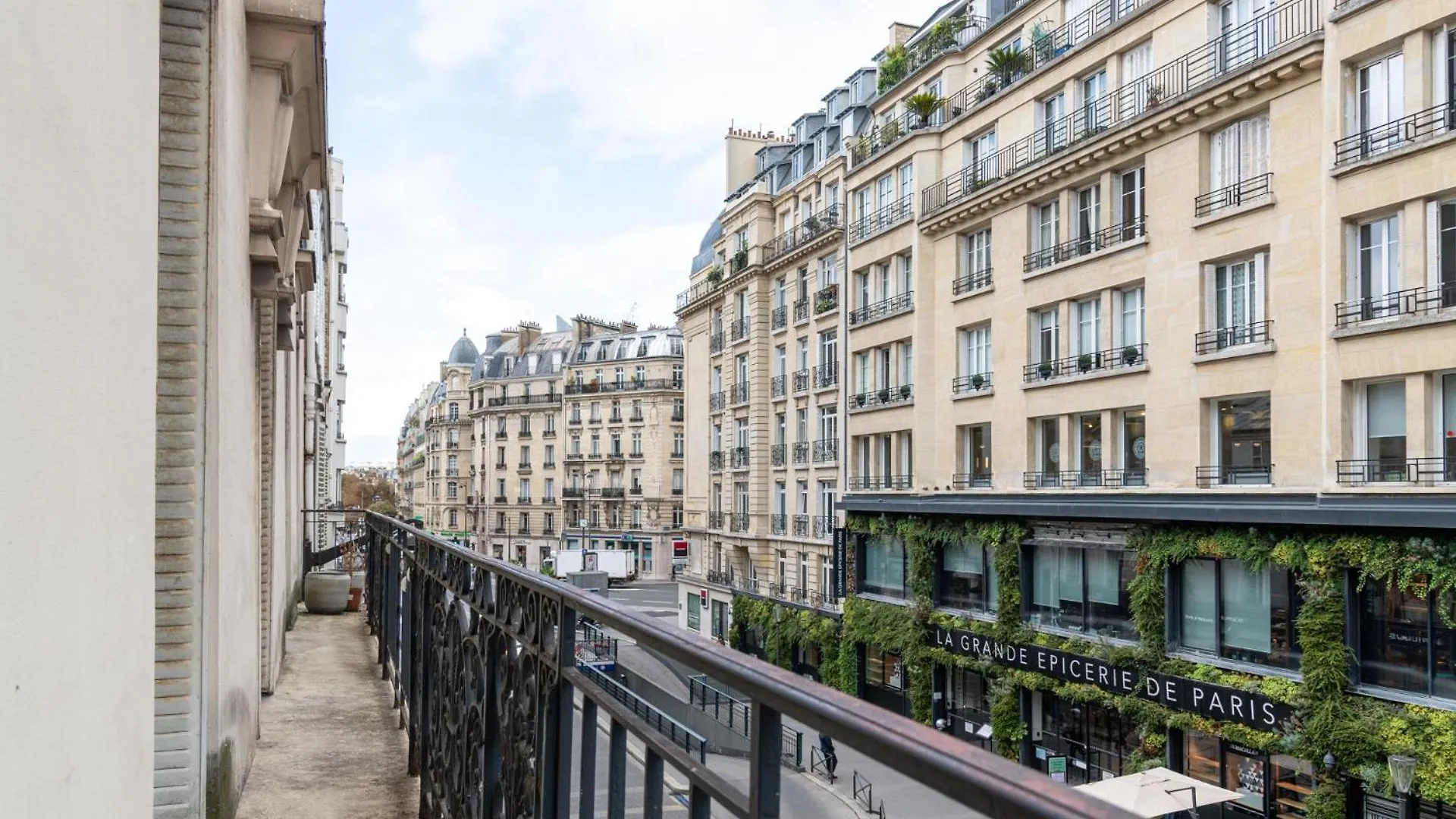 Paris Passy Spacieux 2 Chambres Balcon